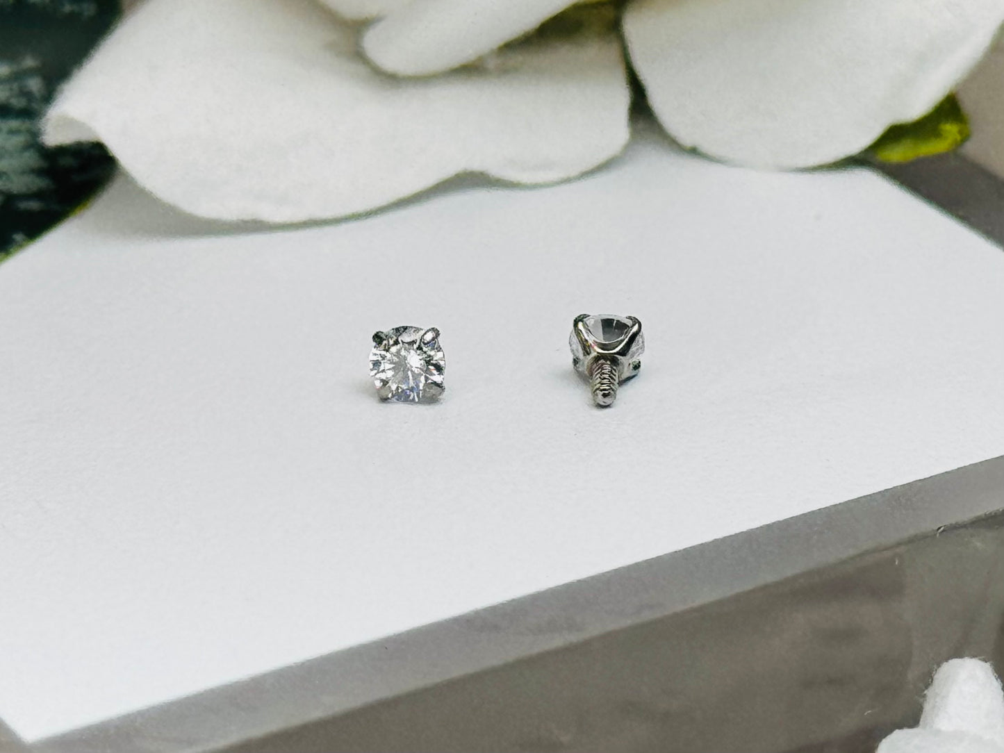 Internally Threaded CZ Prong Ends (14G)