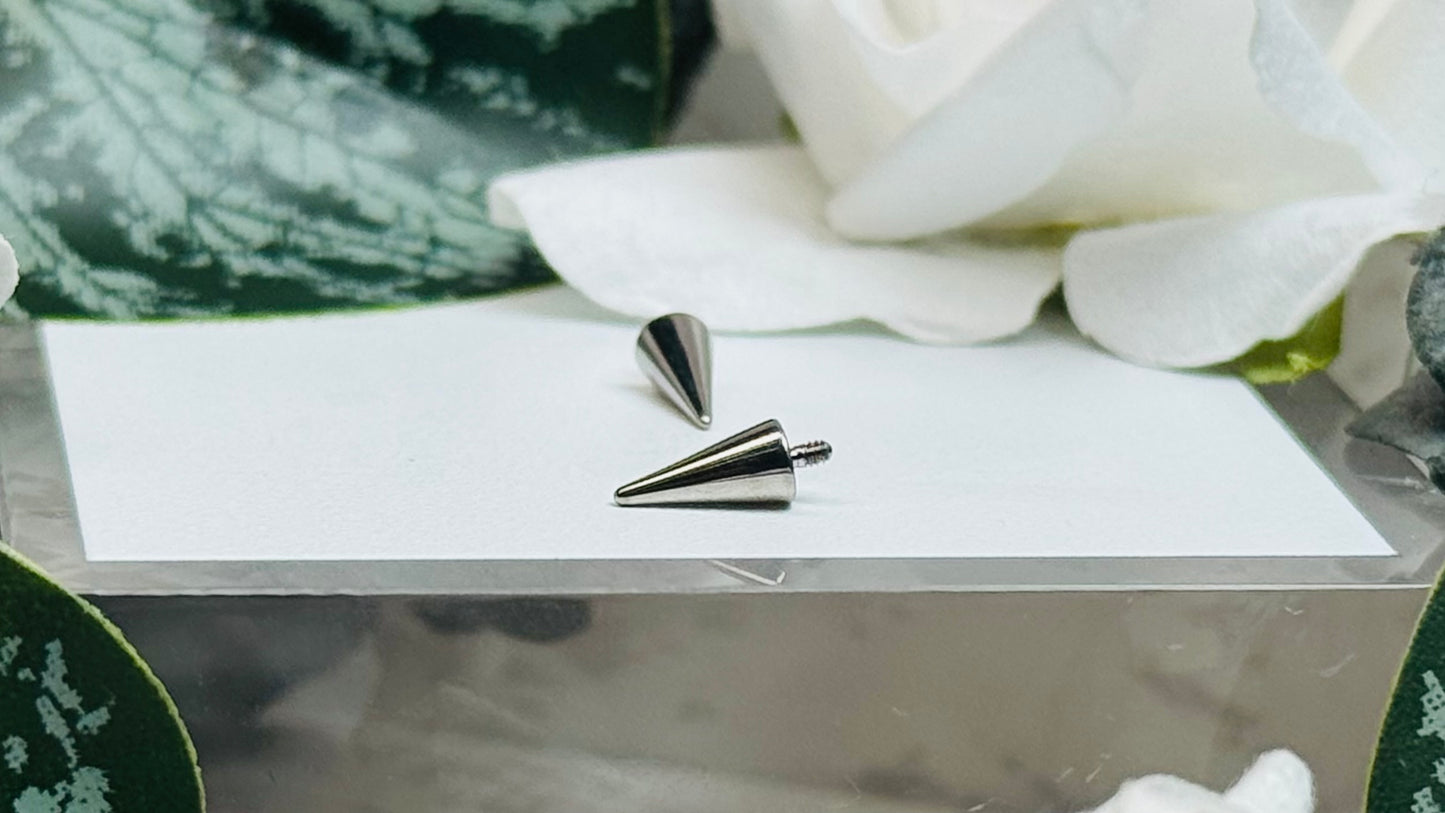 Internally Threaded Spike Ends