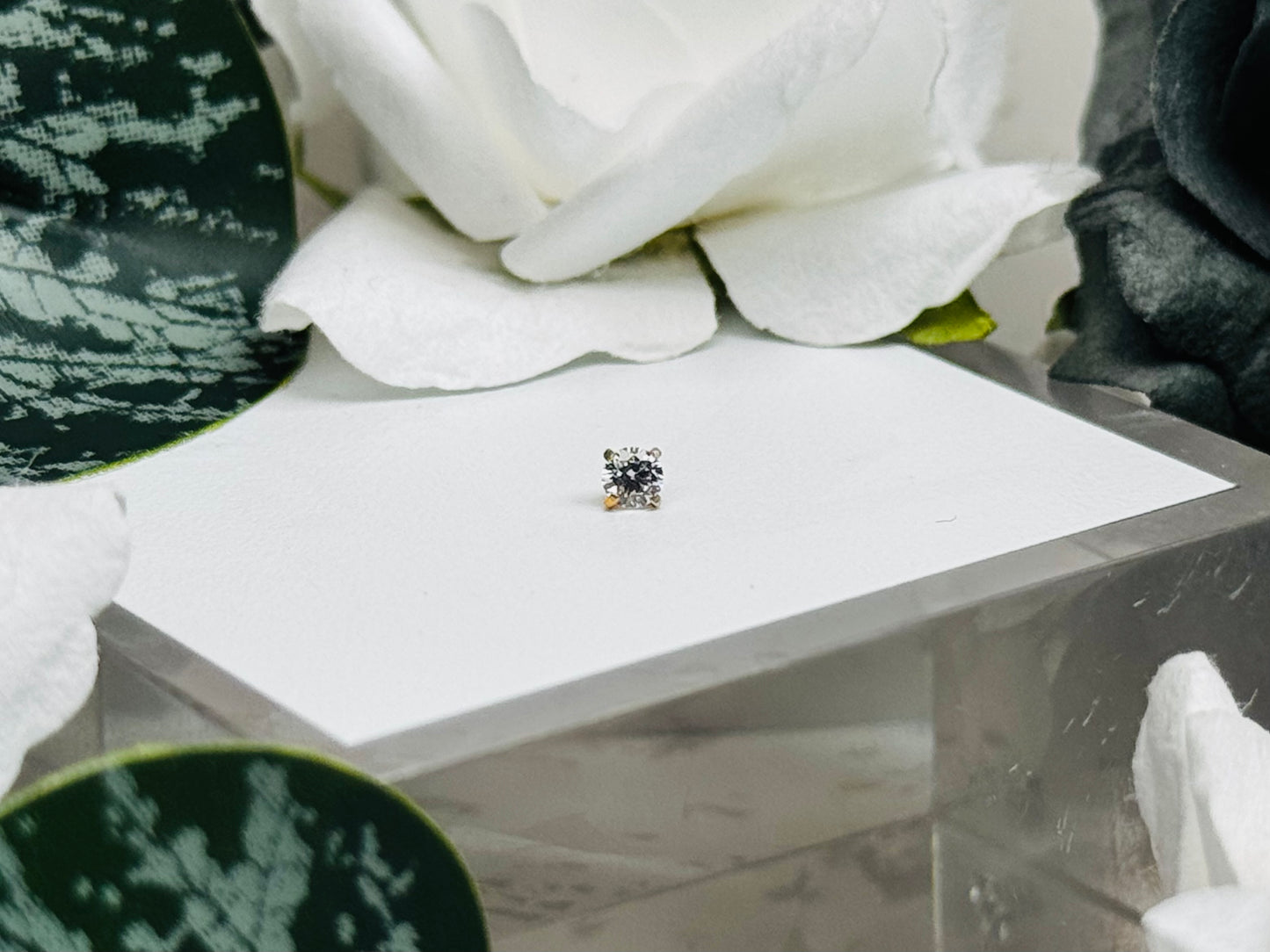 Golden Glow Prong Gem Ends