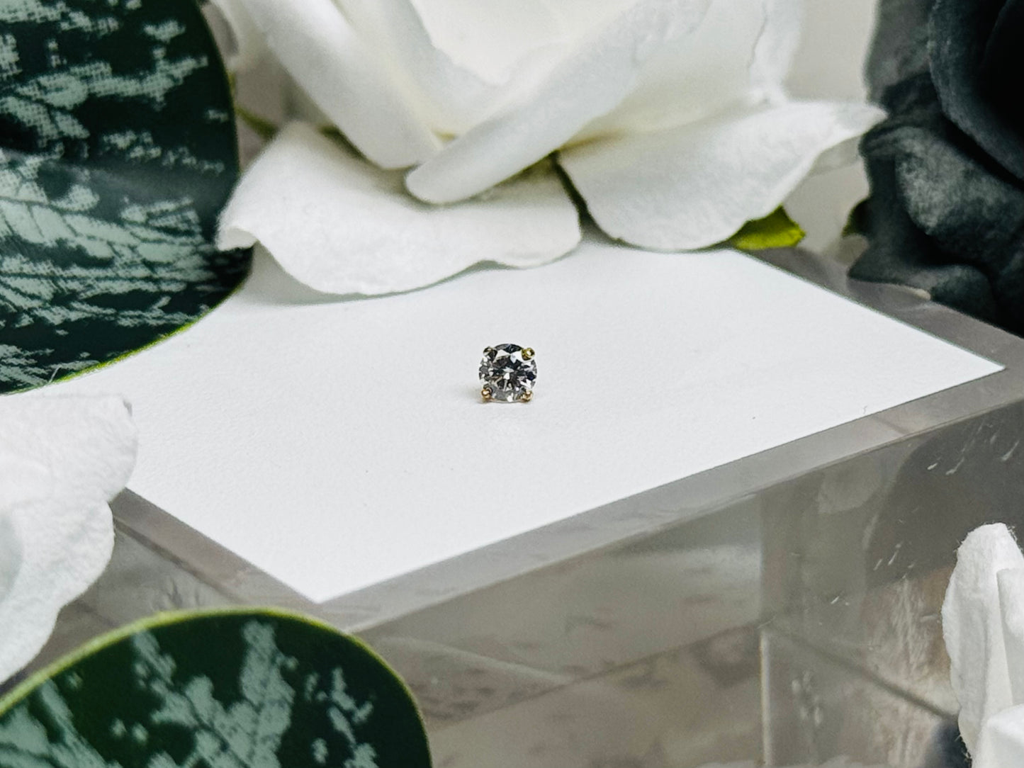 Golden Glow Prong Gem Ends