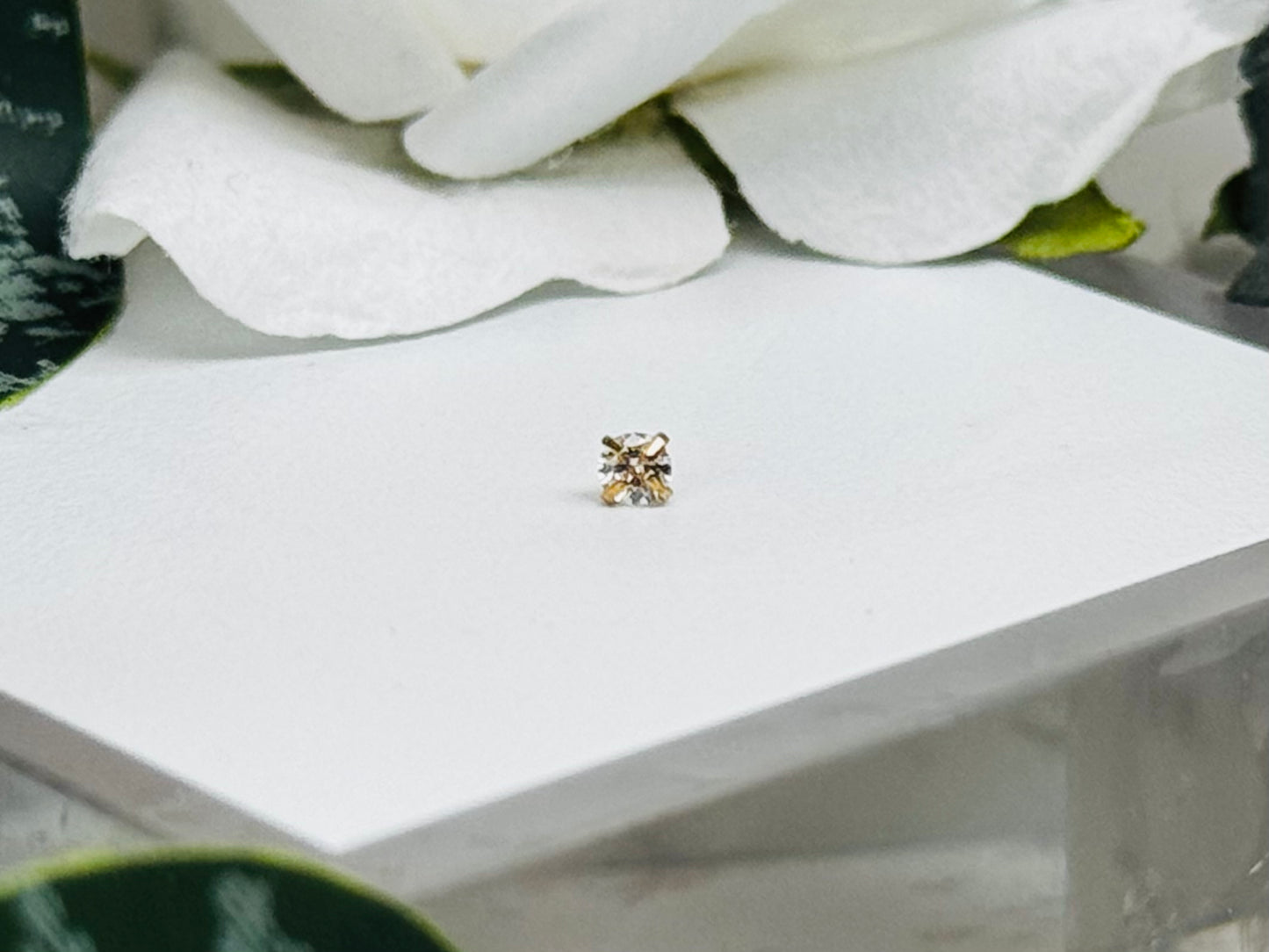 Golden Glow Prong Gem Ends