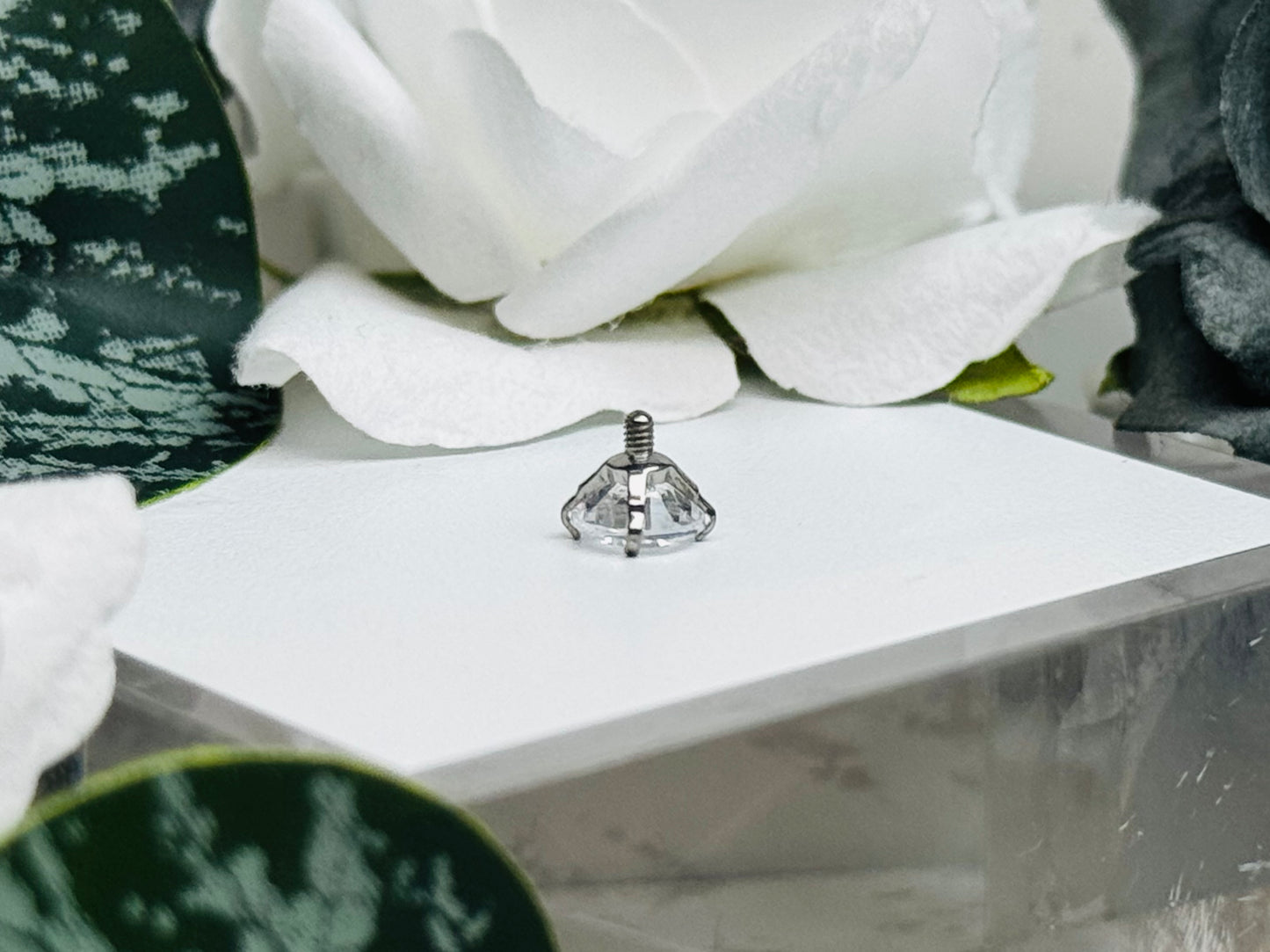 Internally Threaded CZ Prong Ends (14G)