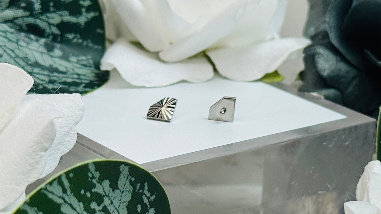 Diamond Shaped End