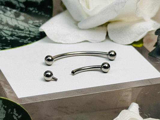 Internally Threaded Curved Barbells (WITH BALLS) (16G)